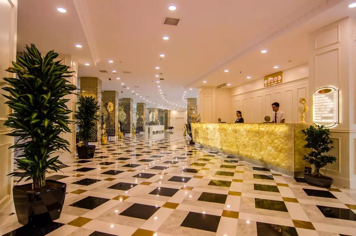 Ramada Baku Hotel RECEPTION (Copy).jpg